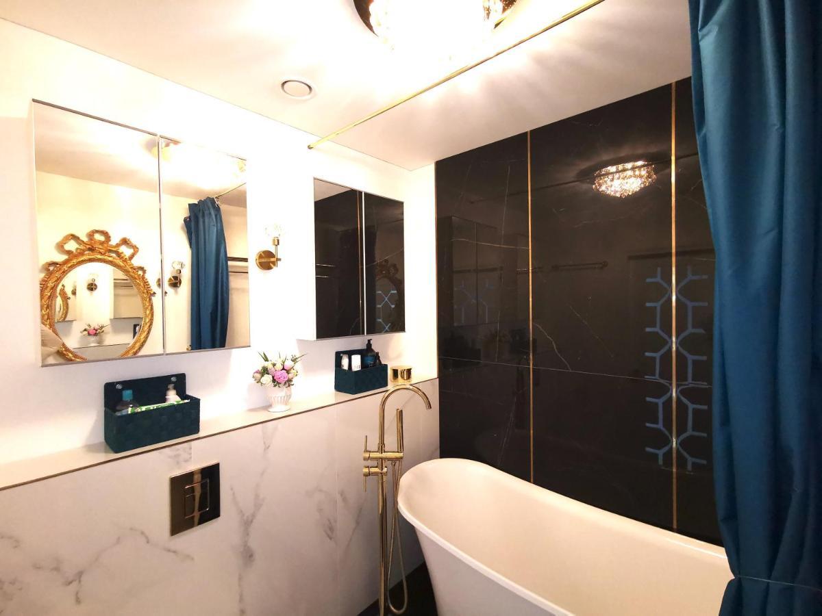 Luxury Penthouse With Large Terrace & Panoramic Old Town View Διαμέρισμα Βίλνιους Εξωτερικό φωτογραφία